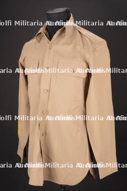 Chemise d'officier chino. Khaki officer’s shirt — photo 1