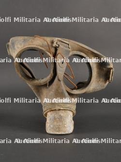 Lot de masques anti-gaz allemands — miniature 7
