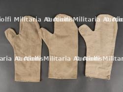 Allemagne WW1 sacoche métallique de bicyclette et moufles — miniature 2