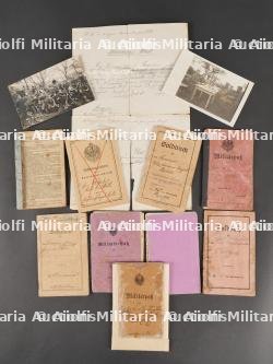 Lot de 9 Militarpass, livret et photos d'artilleurs de campagne — photo 1