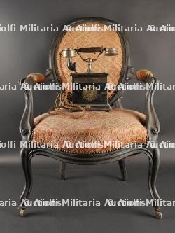 Téléphone allemand WW1 avec le siège du secrétaire
