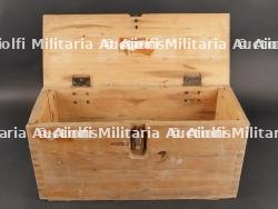 Caisses MG et sFH18 et pelle allemande — miniature 9
