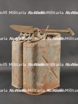 US ww2 jerrycan et pelle en T