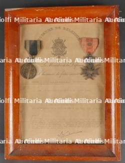 Belgique WW2 Cadre avec diplôme et médailles