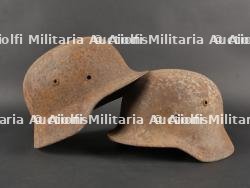 Lot de 2 casques allemands Stahlhelm M35 et M40
