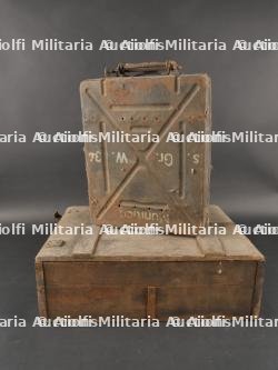 Caisses allemandes pour mortiers 8cm et munitions