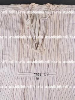 Ensemble sabre, documents et chemise de prisonnier du Colonel Leblanc des Chasseurs Ardennais. Set including sabre, documents and prisoner shirt of Colonel Leblanc from the Ardennes Chasseurs — miniature 3