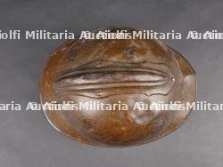 Casque Belge WWI avec impact. Belgian WWI helmet with impact — miniature 11