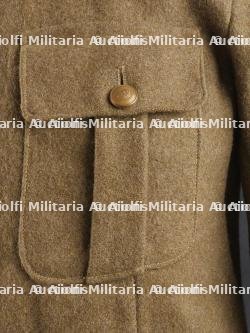 Ensemble veste et béret d'un Chasseur Ardennais prisonnier. Set including tunic and beret of a captured Ardennes Chasseur — photo 4