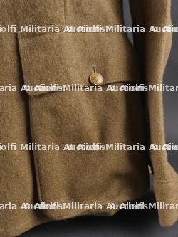 Ensemble veste et béret d'un Chasseur Ardennais prisonnier. Set including tunic and beret of a captured Ardennes Chasseur — photo 5