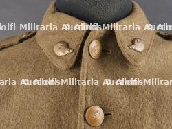 Ensemble veste et béret d'un Chasseur Ardennais prisonnier. Set including tunic and beret of a captured Ardennes Chasseur — photo 6