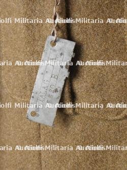 Ensemble veste et béret d'un Chasseur Ardennais prisonnier. Set including tunic and beret of a captured Ardennes Chasseur — photo 10