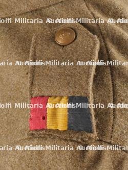 Ensemble veste et béret d'un Chasseur Ardennais prisonnier. Set including tunic and beret of a captured Ardennes Chasseur — photo 14