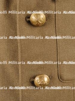 Tunique d'un Capitaine Commandant du 2e Chasseurs Ardennais. Tunic of a Commanding Captain from the 2nd Ardennes Chasseurs — photo 2