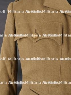 Tunique d'un Capitaine Commandant du 2e Chasseurs Ardennais. Tunic of a Commanding Captain from the 2nd Ardennes Chasseurs — miniature 9