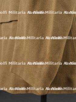 Tunique d'un Capitaine Commandant du 2e Chasseurs Ardennais. Tunic of a Commanding Captain from the 2nd Ardennes Chasseurs — photo 13