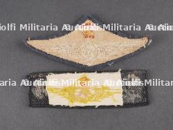 Lot de l'aviateur belge et RAF Willy Lorent dont veste et insignes. Set belonging to Belgian aviator and RAF member Willy Lorent including tunic and insignia — photo 7
