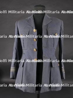 Lot de l'aviateur belge et RAF Willy Lorent dont veste et insignes. Set belonging to Belgian aviator and RAF member Willy Lorent including tunic and insignia — photo 17