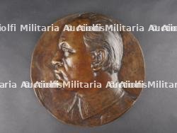 Profil de Benito Mussolini. Profile of Benito Mussolini — photo 1