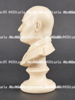 Buste de Benito Mussolini. Bust of Benito Mussolini — miniature 2