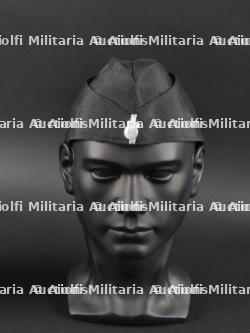 Lot de deux calots des jeunesses fascistes. Set of two caps of fascist youths. — miniature 2