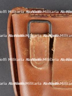 Etui de Nambu de prise. Captured Nambu pistol holster — miniature 7