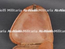 Etui de Nambu de prise. Captured Nambu pistol holster — miniature 10