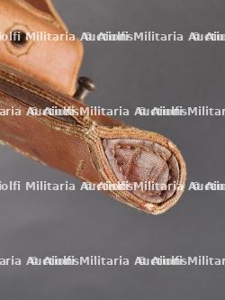 Etui de Nambu de prise. Captured Nambu pistol holster — miniature 13