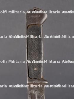 Lot de 4 baïonnettes et un fourreau. Lot of 4 bayonets and one scabbard — photo 8