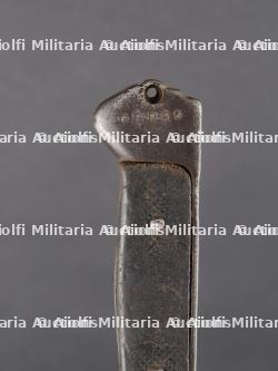 Lot de 4 baïonnettes et un fourreau. Lot of 4 bayonets and one scabbard — photo 11