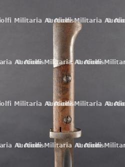Lot de 4 baïonnettes et un fourreau. Lot of 4 bayonets and one scabbard — photo 15