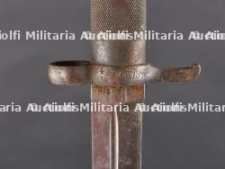 Lot de 5 baïonnettes italiennes et étrangères. Lot of 5 Italian and other foreign bayonets — miniature 9