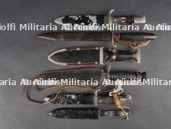 Lot de poignards allemands, francais et Méxique. Lot of German, French, and Mexican daggers — photo 1