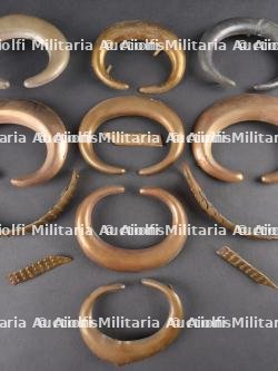 Jugulaire à écailles et pièces d'épaulettes allemandes impériales. Imperial German scaled chinstrap and epaulette pieces — miniature 3