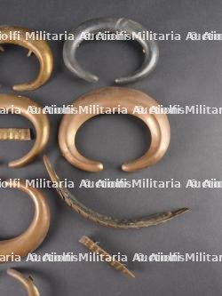 Jugulaire à écailles et pièces d'épaulettes allemandes impériales. Imperial German scaled chinstrap and epaulette pieces — miniature 4
