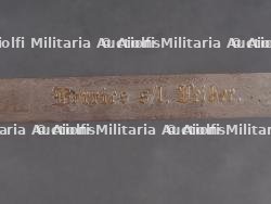 Sabre de luxe d'officier d'infanterie allemand lame damas cadeau à l'officier noble von Borries. Luxury German infantry officer’s sabre with Damascus blade gifted to noble officer von Borries — miniature 12