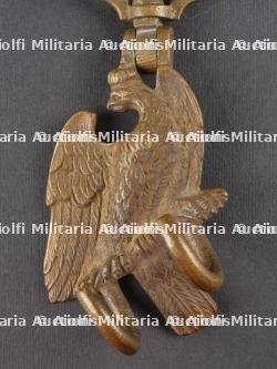 Lot de cuivreries allemandes et russe, couverts pliants et médaille. Lot of German and Russian brass items including folding cutlery and a medal — photo 12