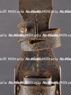 Baïonnette allemande 84-98 avec fourreau et porte fourreau. German 84-98 bayonet with scabbard and frog — miniature 8