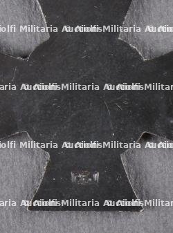 Boucles de ceinturons, médaille et pointe de casque. Belt buckles medal and spike helmet tip — miniature 3