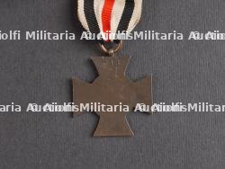 Ensemble de souvenirs allemands poignard, cadre photo, coiffe de casque Stahlhelm. Set of German keepsakes including dagger photo frame and Stahlhelm liner — miniature 19
