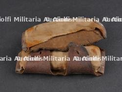 Ensemble de souvenirs allemands poignard, cadre photo, coiffe de casque Stahlhelm. Set of German keepsakes including dagger photo frame and Stahlhelm liner — photo 20