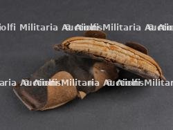 Ensemble de souvenirs allemands poignard, cadre photo, coiffe de casque Stahlhelm. Set of German keepsakes including dagger photo frame and Stahlhelm liner — photo 22