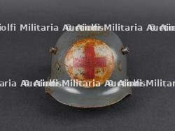 Miniature de Stahlhelm M1916 d'infirmier de la Garde. Miniature M1916 Stahlhelm of a Guard medic — photo 1