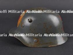 Miniature de Stahlhelm M1916 d'infirmier de la Garde. Miniature M1916 Stahlhelm of a Guard medic — miniature 3