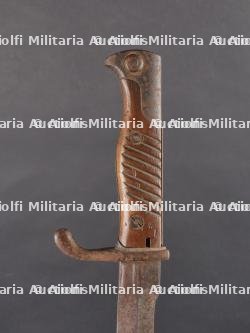 Deux baïonnettes allemandes 98-05 à dents de scie meulées. Two German 98-05 bayonets with ground-down sawbacks — photo 12