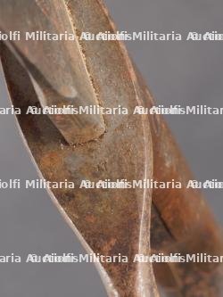 Deux baïonnettes allemandes 98-05 à dents de scie meulées. Two German 98-05 bayonets with ground-down sawbacks — miniature 20