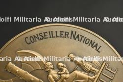 Ensemble Conseil National attribué. Attributed National Council Group — miniature 5