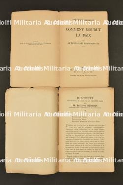 Lot comprenant divers documents et fascicules. Lot including various documents and booklets. — miniature 3
