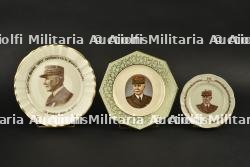 Un lot d'assiettes. A lot of plates. — photo 1