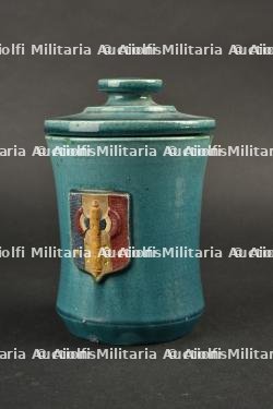 Un vinaigrier. A vinegar pot. — miniature 1